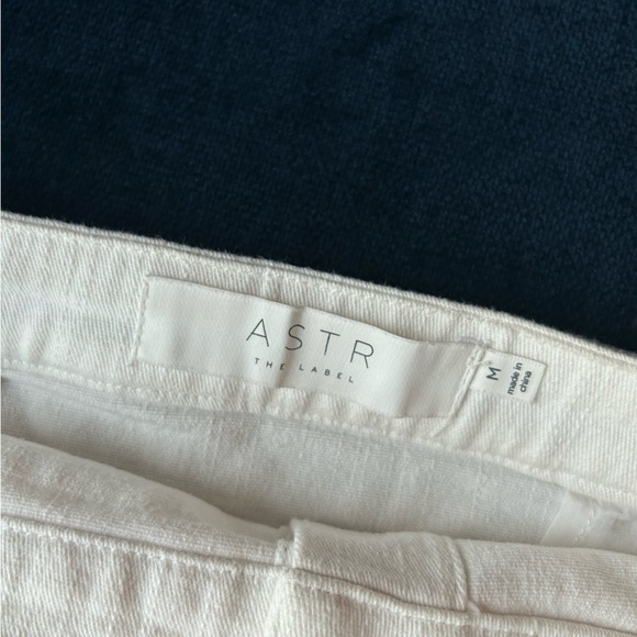 Astr Daybreak White Button Down Skirt - Picture 10 of 10